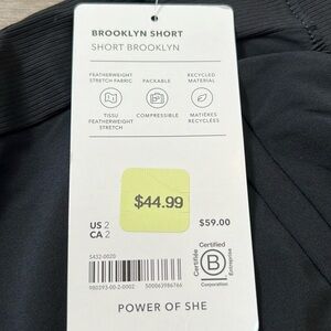 Women’s Size 2 Athleta Pull on Brooklyn Short/Brand New/Never worn
